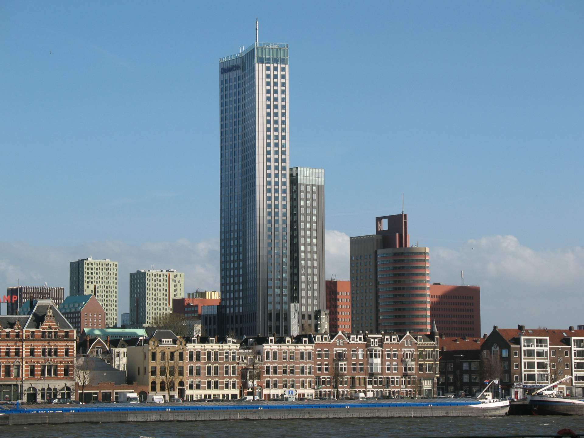 Busreis dagtrip Rotterdam ©ambra from Pixabay