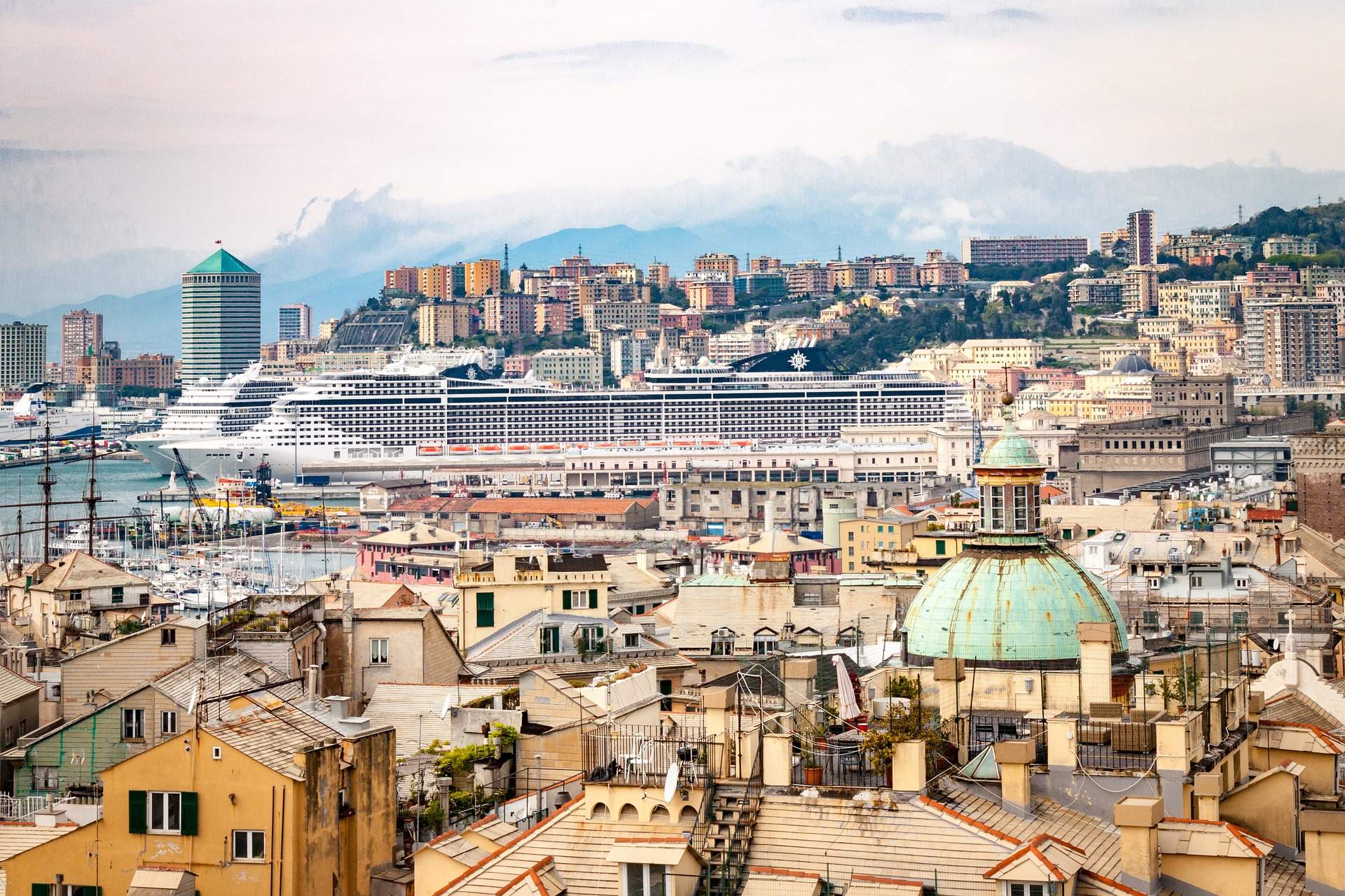 Busreis rondreis Sardinië - Genua ©Paolo Trabattoni from Pixabay